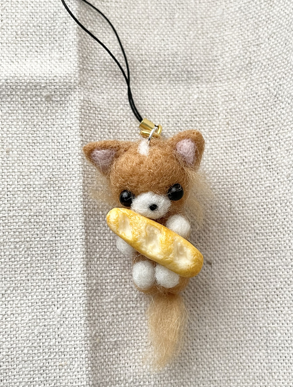 バゲット大好き♡チワワちゃんのストラップ キーホルダー モカ＆ラテ 
