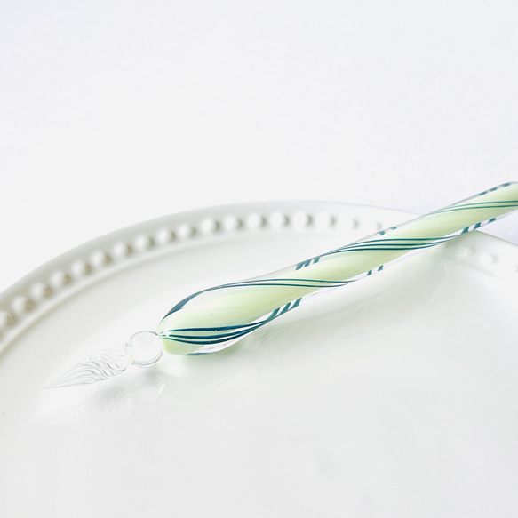 メロンキャンディーのガラスペン(細字) 1枚目の画像