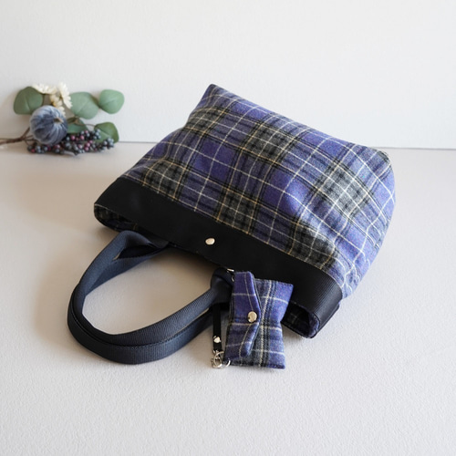 秋冬限定！中綿入り A4対応トートバッグ(青/ブルー/ツイードチェック柄