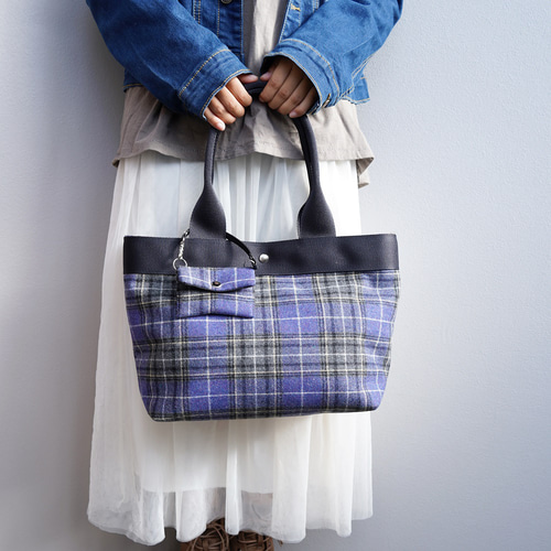 秋冬限定！中綿入り A4対応トートバッグ(青/ブルー/ツイードチェック柄