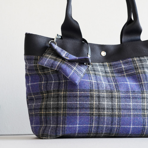 秋冬限定！中綿入り A4対応トートバッグ(青/ブルー/ツイードチェック柄