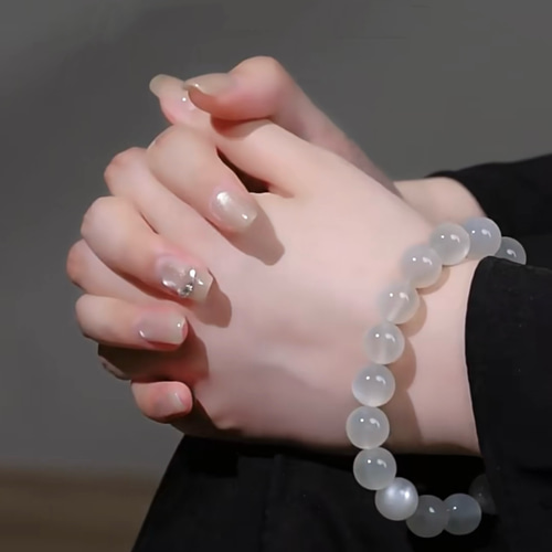 ☆様　高品質　水晶　BIG 月　ムーン　天然石 楽天市場】ムーンストーンさざれ石 高品質 AA 中サイズ 月長石