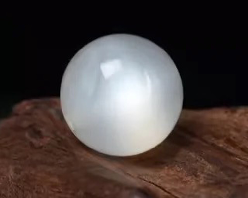 ☆様　高品質　水晶　BIG 月　ムーン　天然石 3d4b2f191e460a5b570bd416632f6c