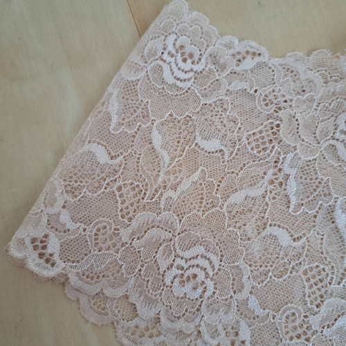 総ストレッチレース ヒップハングショーツ（ヌーディーベージュ