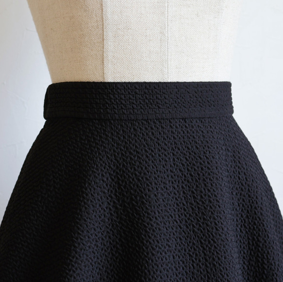 【選べる3色◎】ワッフルふくれジャガード フレアスカート【ブラック】 5枚目の画像