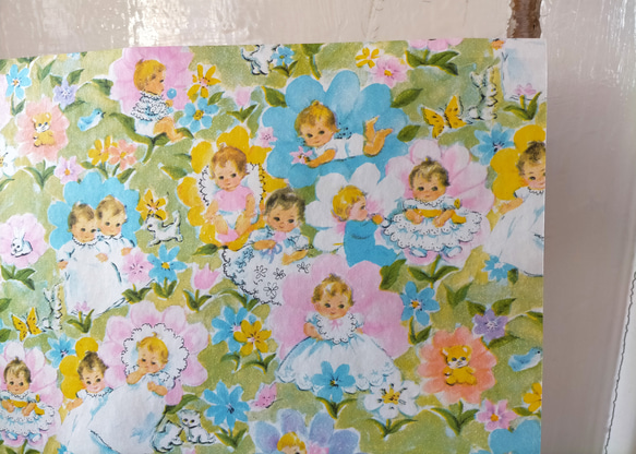 U.S.A. ヴィンテージ包装紙【お花畑のベビー】DA-WP077 3枚目の画像