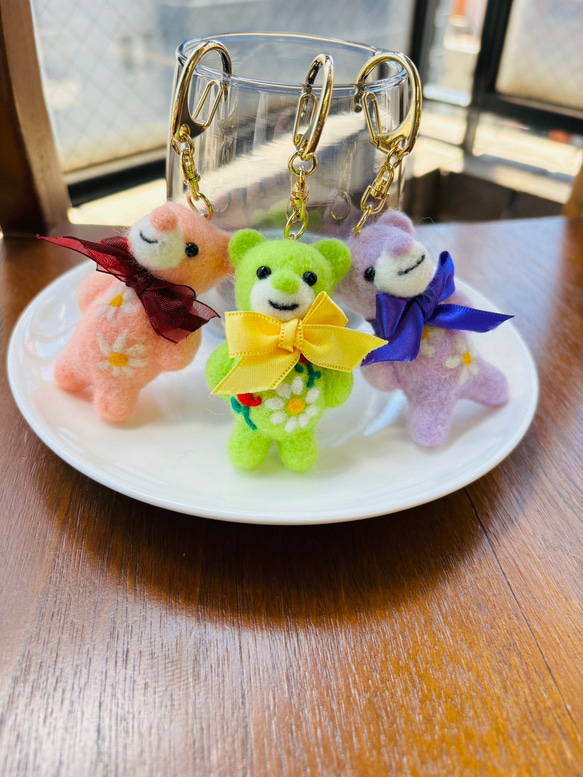 羊毛フェルト くまフラワー キーホルダー 3種 羊毛フェルト toiro