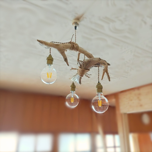 モビール状の流木ペンダントライト3灯 ｜ ダイニングから子供部屋まで
