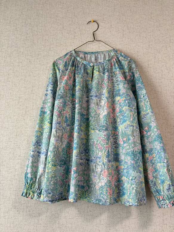 アリスズガーデン　ギャザーブラウス 3枚目の画像