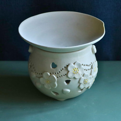 陶器通販やす波窯の陶器茶香炉『満開の桜』のご紹介です。(ko18