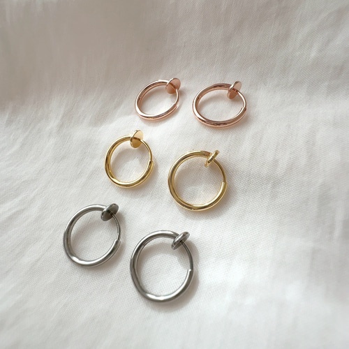 ピアスに見えるピンクゴールドフープイヤリング/ステンレス 夏 春 重ね