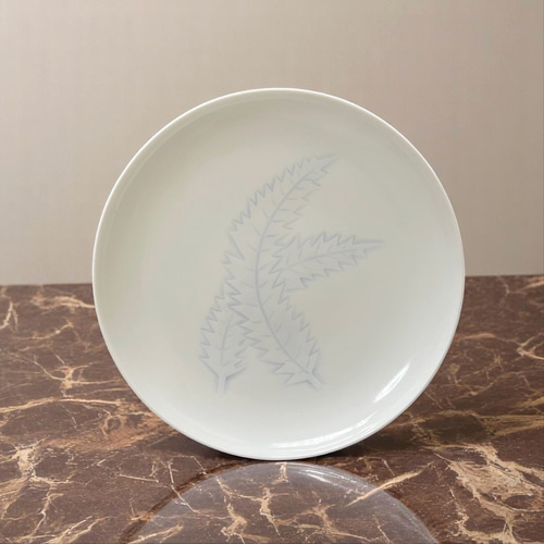 井上萬ニ 白磁染芭蕉彫文 皿 中皿 antique art nozomi 通販 18210346