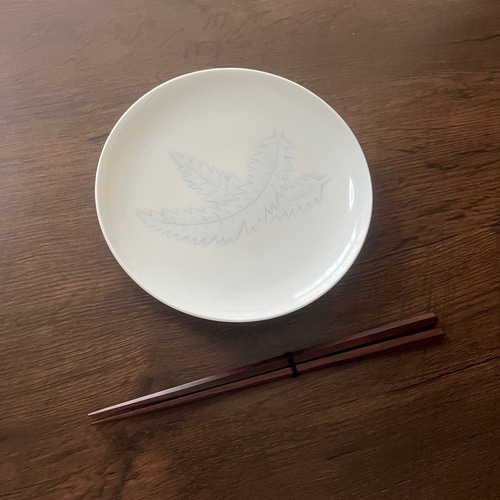 井上萬ニ 白磁染芭蕉彫文 皿 中皿 antique art nozomi 通販 18210346