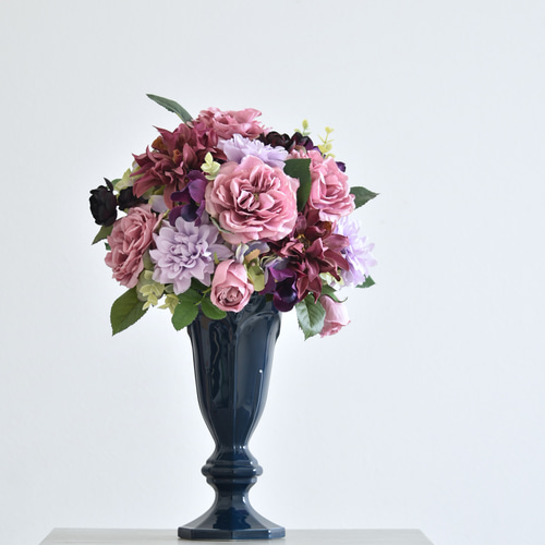 限定1点】バラとダリアのエレガントなアレンジメント アーティ