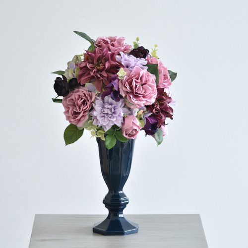 【ラスト1点限り】エレガントなアーティフィシャルフラワーのアレンジメント 限定1点】バラとダリアのエレガントなアレンジメント アーティ