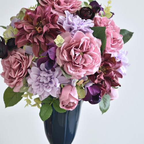 限定1点】バラとダリアのエレガントなアレンジメント アーティ