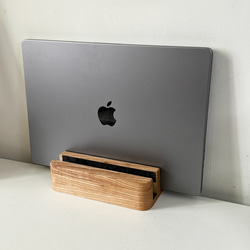 無垢材ダブルスロットラップトップスタンドタブレットストレージラックラップトップストレージフリーレタリング macbook カスタ 5枚目の画像