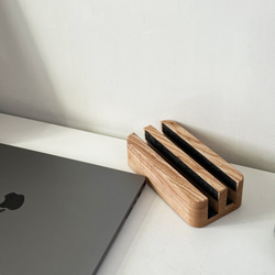 無垢材ダブルスロットラップトップスタンドタブレットストレージラックラップトップストレージフリーレタリング macbook カスタ 6枚目の画像