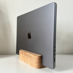無垢材ダブルスロットラップトップスタンドタブレットストレージラックラップトップストレージフリーレタリング macbook カスタ 4枚目の画像