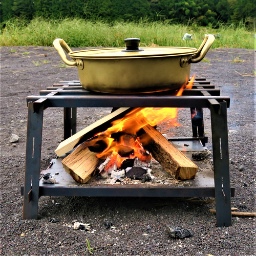中古鉄鍋、鉄釜焚き火台などに 焚火台『野炎』日本製 HOBI ブラックコート鉄 無骨でタフ マルチゴトク