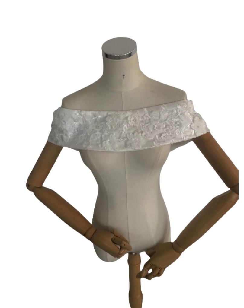 オフショルダー キラキラ光る刺繍 ファスナー オフホワイト 色直し 結婚式