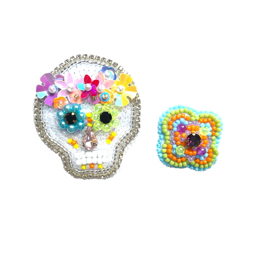 カラベラフラワーブローチ ビーズ刺繍 ガイコツ ハロウィン