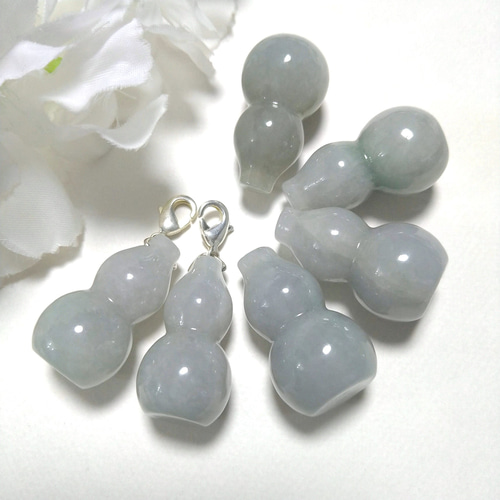 縁起物 翡翠（ジェイド／ジェダイド） ひょうたん（瓢箪）型 天然石