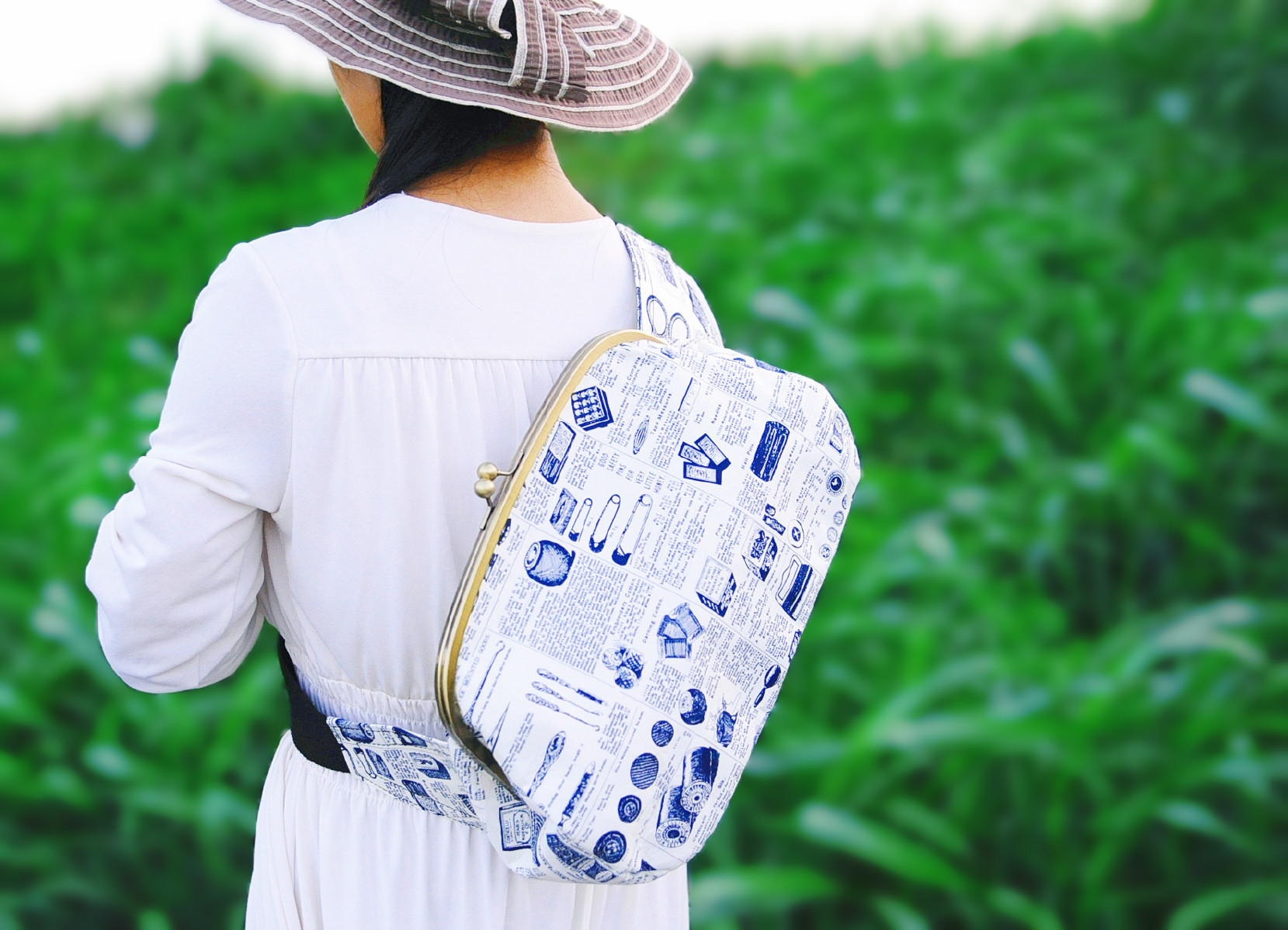 肩紐幅広5cm☆軽量☆肩こりしない☆ビッグサイズがま口ボディバッグ☆レディース☆メンズ☆キッズ☆斜め掛け☆軽いバッグ