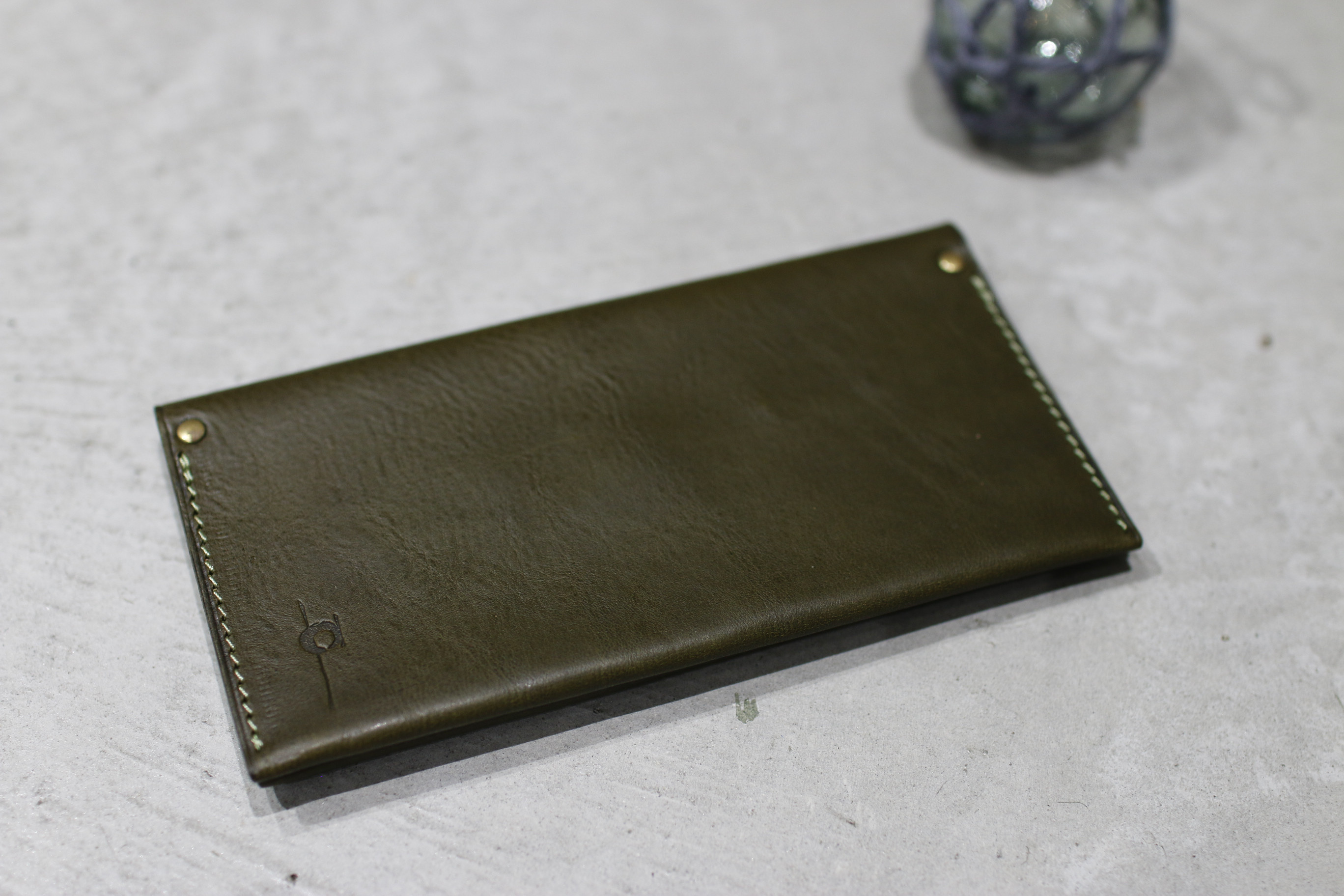 【在庫処分セール！！50%OFF~】長財布　札入れ　イタリアンレザー　シンプル