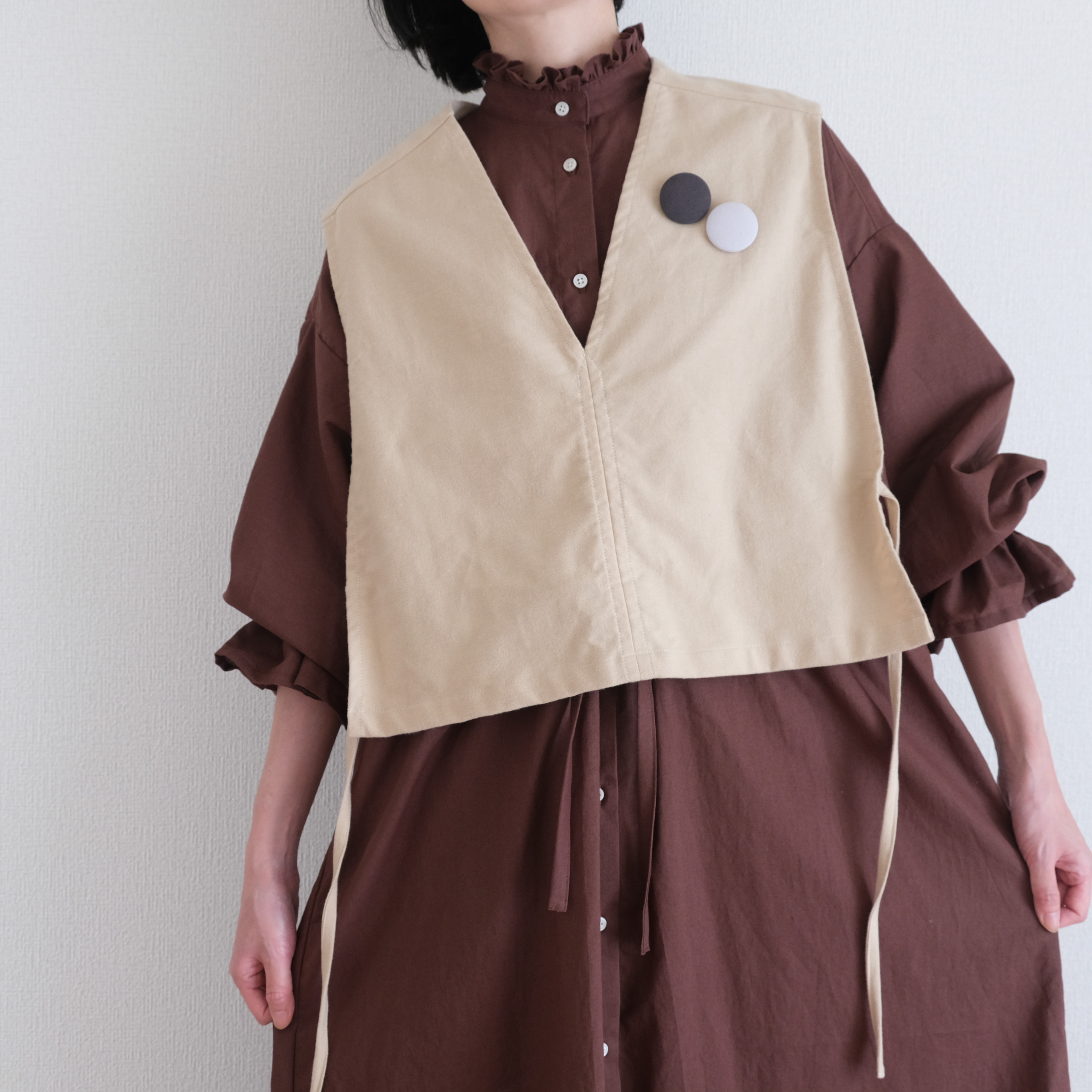 Vネックサイドリボンベスト　微起毛　ベージュ