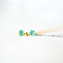 【エメラルドのシンプルな一粒ネックレス】緑/4mm/天然石/サージカルステンレス/つけっぱなしok 2枚目の画像