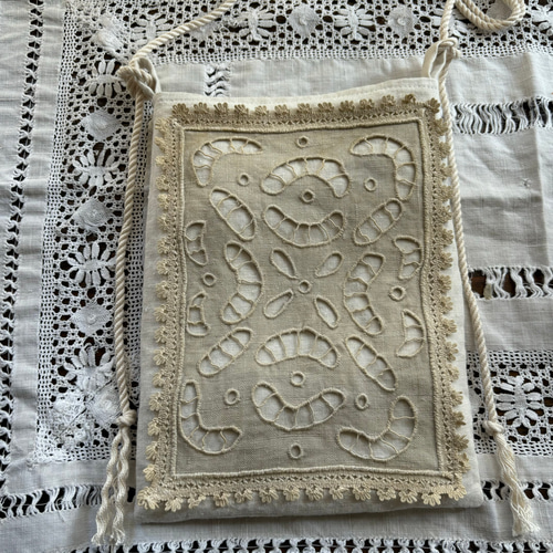 アンティークリネンとカットワーク刺繍 ショルダーバッグ