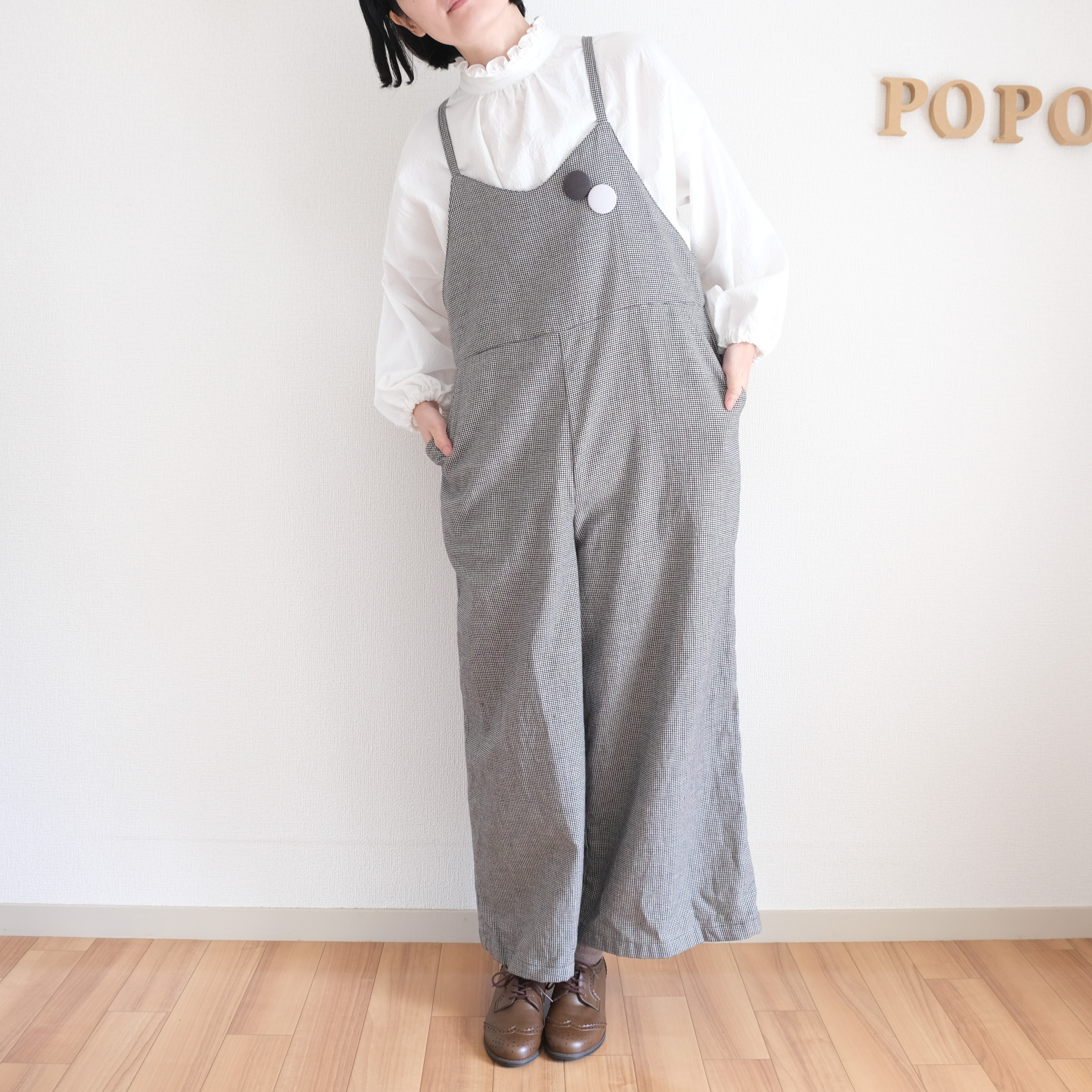 千鳥ゆったりサロペット　着丈を後ろリボンで調節可能