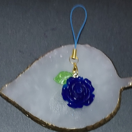 ハンドメイド】Ib 青薔薇 キーホルダー ギャリー 携帯ストラップ