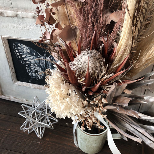 バンクシアとプロテア、パンパスグラスの秋色スワッグ ドライフラワー