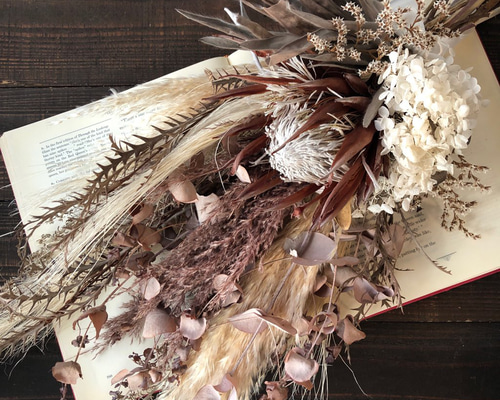 バンクシアとプロテア、パンパスグラスの秋色スワッグ ドライフラワー