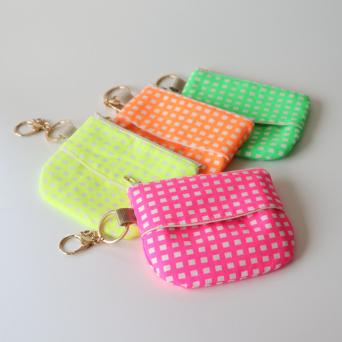 ╲ネオンカラー╱コロンと可愛い ティッシュケース付きポーチ