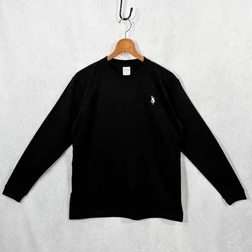 選べる3色3サイズ展開】三毛猫の刺繍 7.4オンス クルーネック長袖T