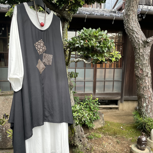 着物リメイク✿新品反物と訪問着からリバーシブルベスト ジレ✿MLの方に！ 着物リメイク✿新品反物と訪問着からリバーシブルベスト ジレ