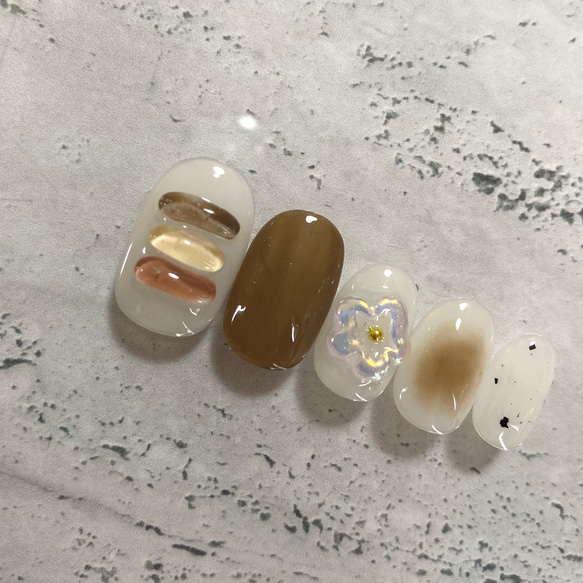 ネイルチップ ガーリー ぷっくり チークネイル ブラウンネイル 2枚目の画像