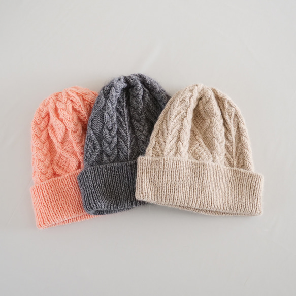 カシミヤのケーブル編みニット帽　ピンク【送料無料】 4枚目の画像