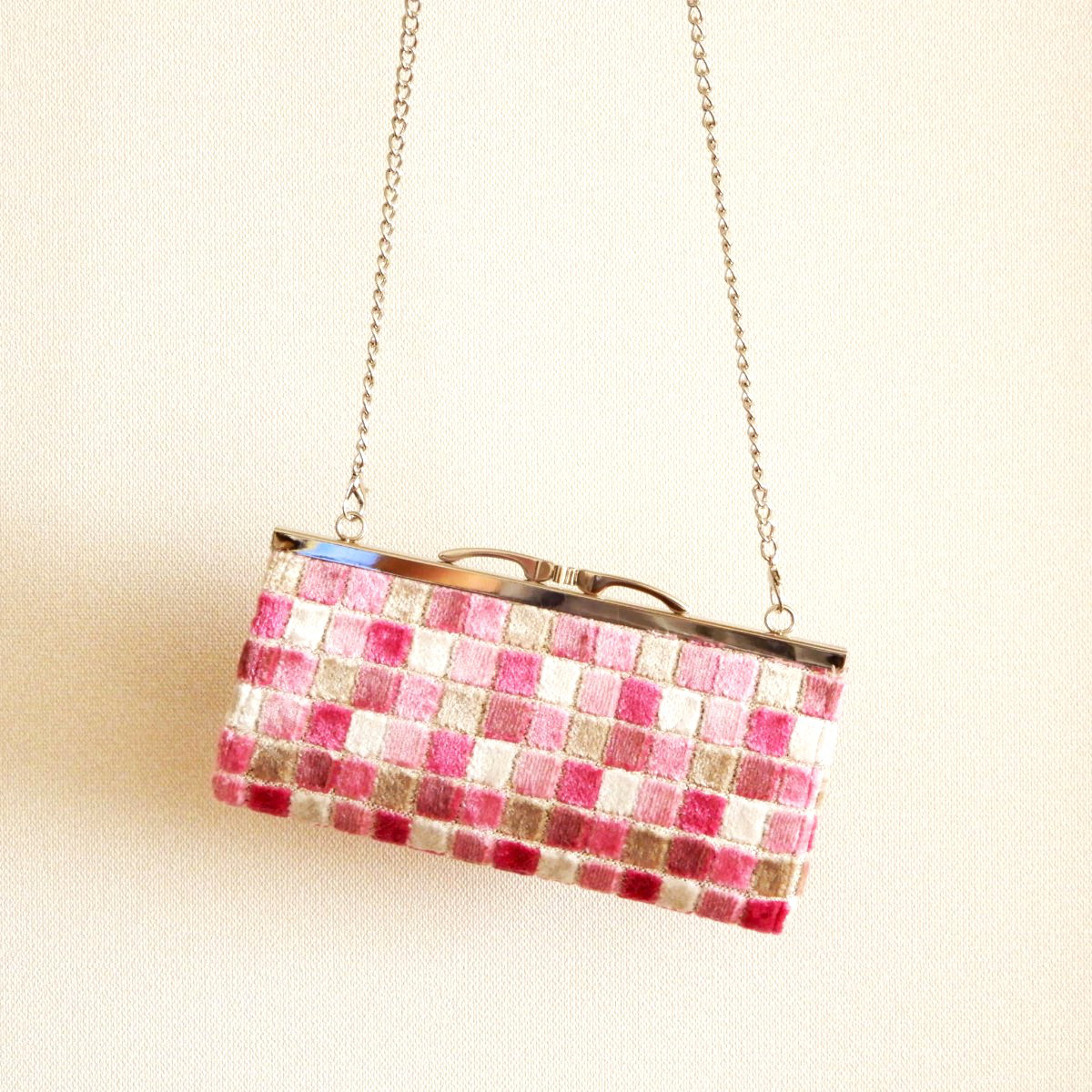 インポート生地の薄型お財布ショルダー／お財布ポシェット（ピンクタイル）