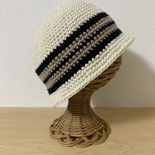 【ttttt様オーダーページ】＊ハンドメイドのクロシェハット＊4点　アクリル 2024【数量限定】秋の福袋*ボーダーデザインのクロシェハット