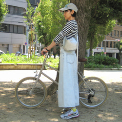 ハーフムーン ブラック　本革製　ミニショルダーバッグ 11枚目の画像