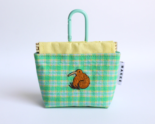 カバンにつける刺繍ポーチ：キーウィ ポーチ MAKKE -メッケ- 通販