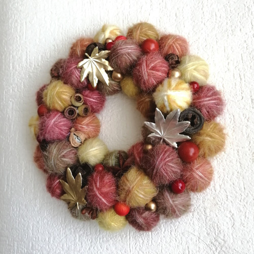 毛糸玉ともみじの秋リース リース Allium blue perfume 通販 18215288