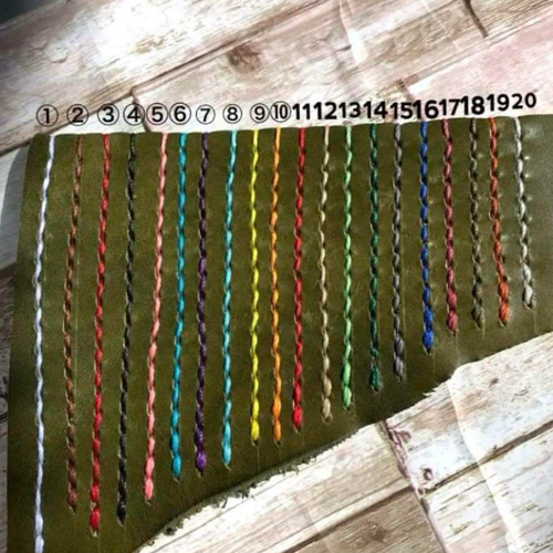 2枚ポケット付き栃木レザー オリーブグリーン iPhoneケース 手帳