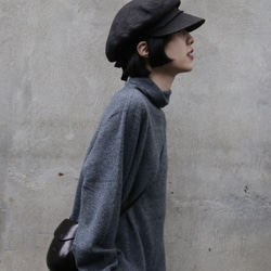 やわらかい繊維から生まれる最高の心地良さ　カシミヤ100％　ハイネック ニット　チャコールグレー　　231109-5 3枚目の画像