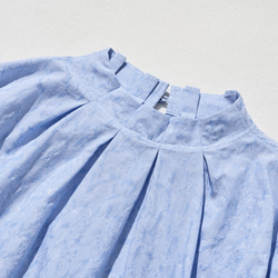 ★有貨★ 甜美感十足的褶皺襯衫，成熟女性也能享受。長袖套頭衫，棉質。 240903-1 第2張的照片