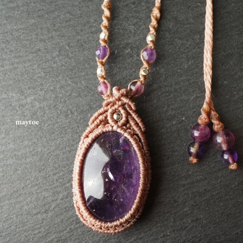 虹入りアメジストのマクラメネックレス - magic time -【一点物